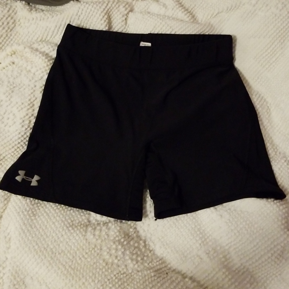 Under Armour short spandex
